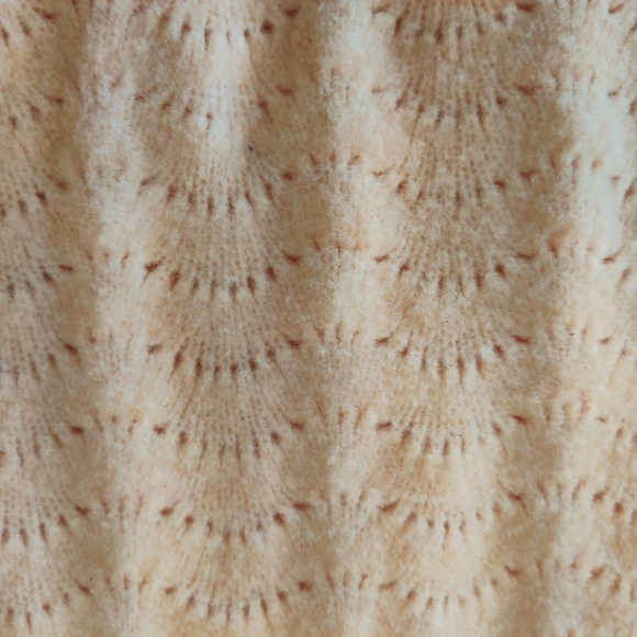 Uniqlo Light Souffle Yarn Pointelle Crewneck Sweater - Picture 6 of 7